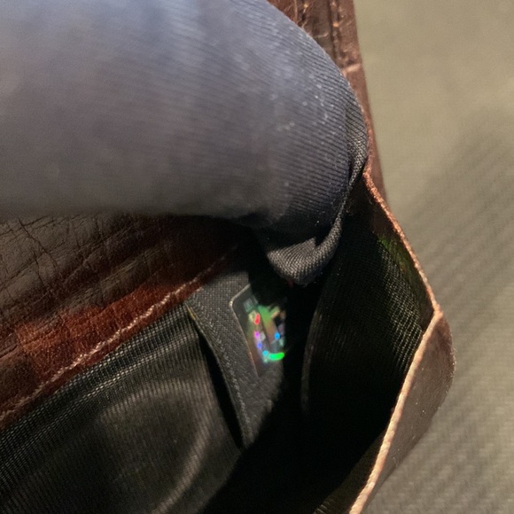 Fendi bi fold wallet - Picture 13 of 16